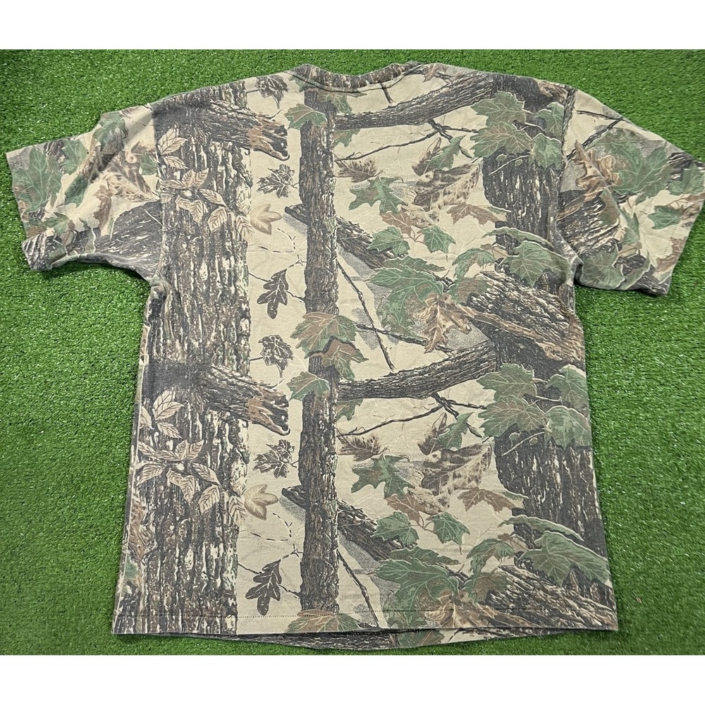 Vintage Single Stitch Hooters Shirt XL Camo 90s USA made "Big Game Hunter" - Picture 7 of 7